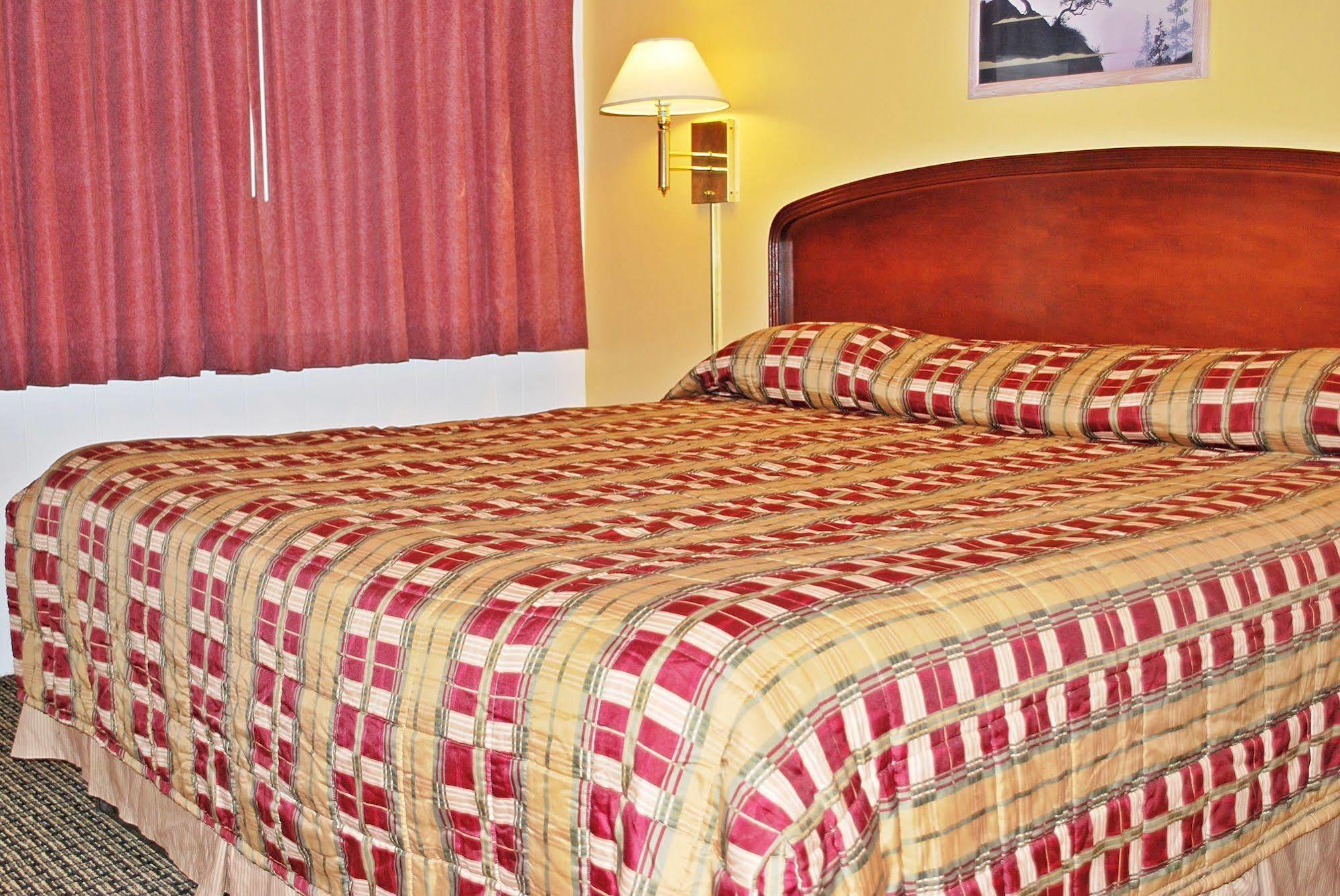 Oregon Motel 8 And Rv Park Klamath Falls Dış mekan fotoğraf