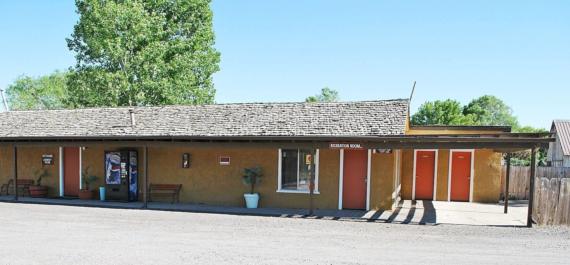 Oregon Motel 8 And Rv Park Klamath Falls Dış mekan fotoğraf