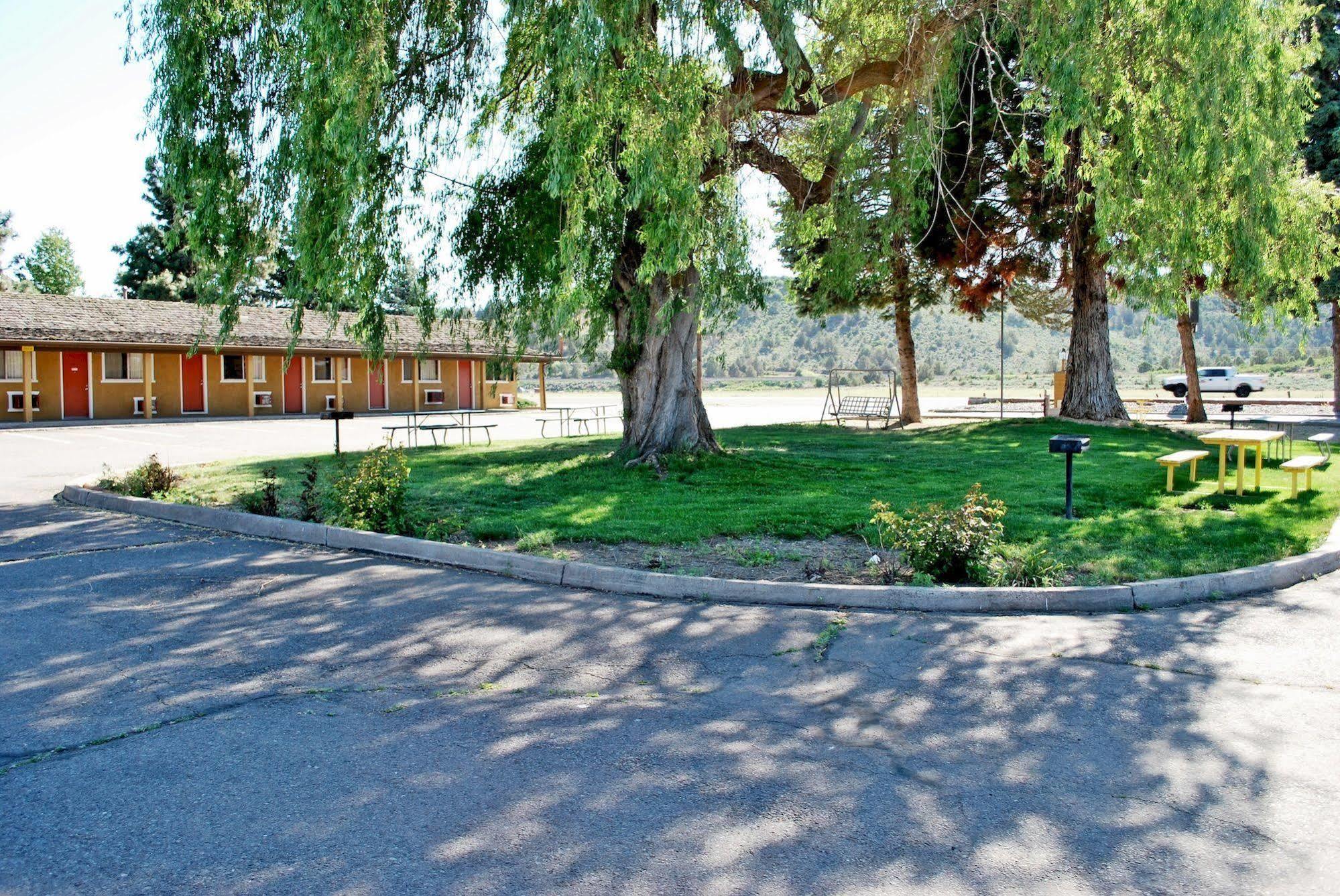 Oregon Motel 8 And Rv Park Klamath Falls Dış mekan fotoğraf